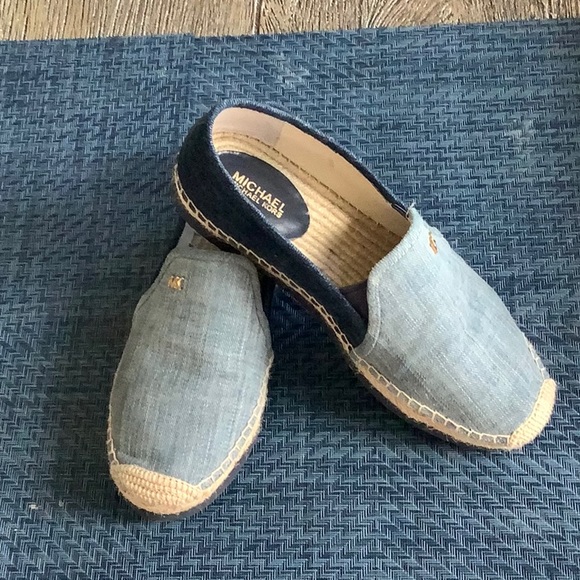 Michael Kors Authentic Espadrilles - Picture 1 of 8